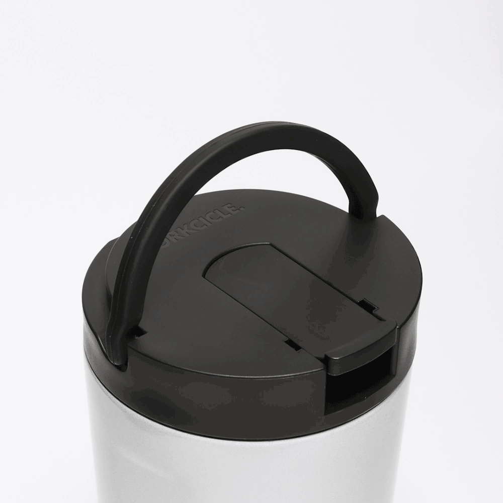 disney-kids-cup-t6 Kids_Cup_28_0906b7b6-4acf-4cb6-8c0d-d15f57c40b85.gif